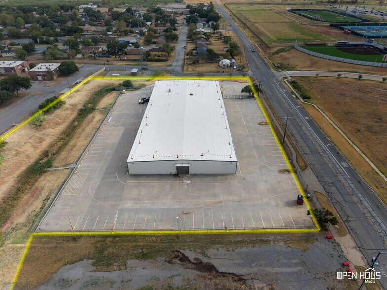 2701 Southridge Dr, Wichita Falls, TX à louer - Photo de l’immeuble – Image 2 sur 49
