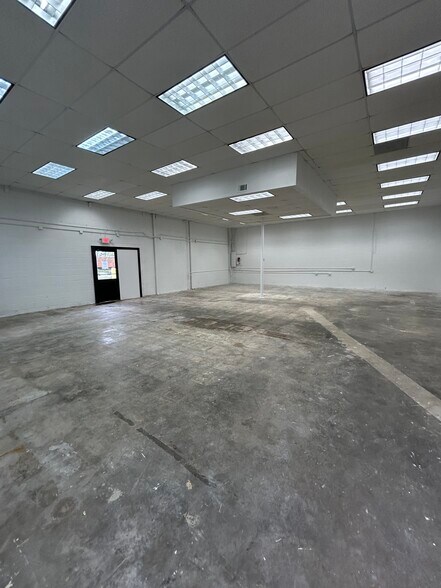 5942 Goshen Springs Rd, Norcross, GA à vendre - Photo intérieure – Image 3 sur 7