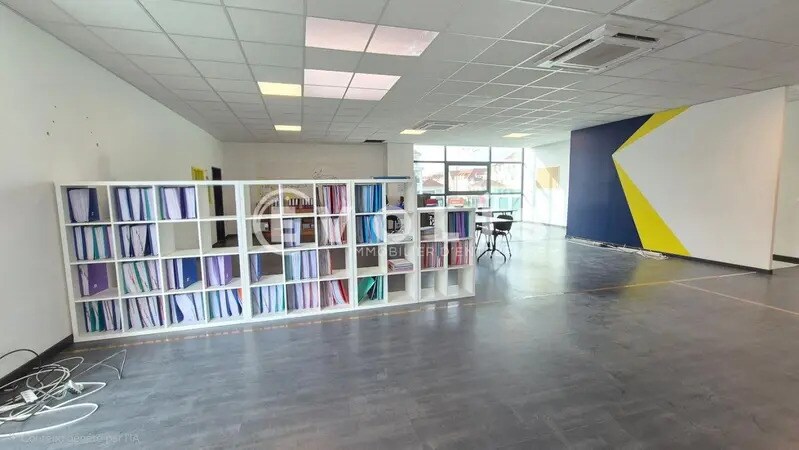 Bureau dans Montévrain à louer - Photo intérieure – Image 3 sur 6