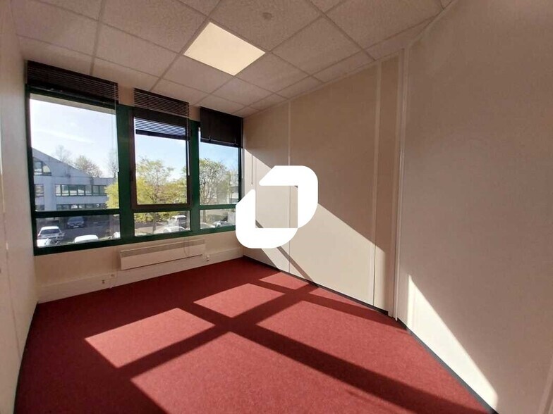 Bureau dans Trappes à louer - Photo intérieure – Image 2 sur 8