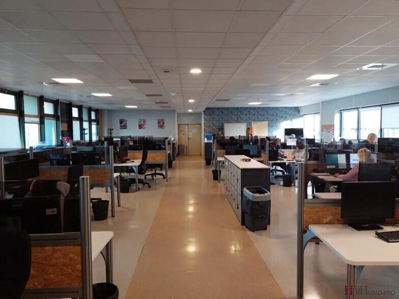 Bureau dans Le Havre à louer - Photo de l’immeuble – Image 1 sur 1