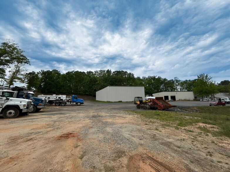 2520 Eatonton St, Charlotte, NC à louer - Photo de l’immeuble – Image 3 sur 7