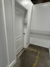 1014-1054 N Kolmar Ave, Chicago, IL à louer Photo de l’immeuble– Image 2 sur 3