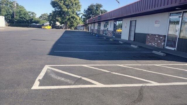 3061 Waterloo Rd, Stockton, CA à louer - Photo de l’immeuble – Image 2 sur 14