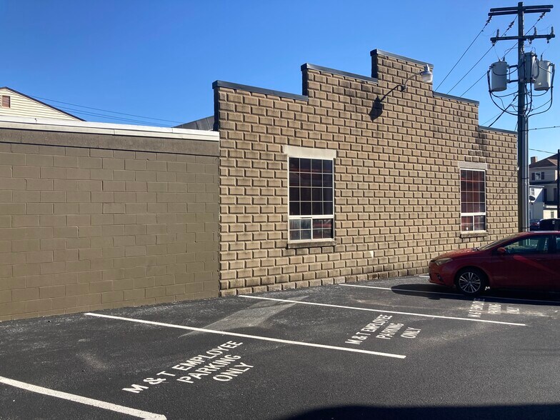 109 Poplar St, Middletown, PA à vendre - Photo de l’immeuble – Image 2 sur 9