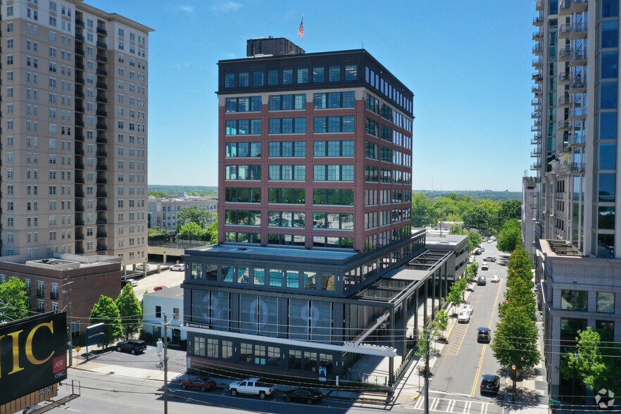 309 E Paces Ferry Rd NE, Atlanta, GA à louer - Photo de l’immeuble – Image 2 sur 15