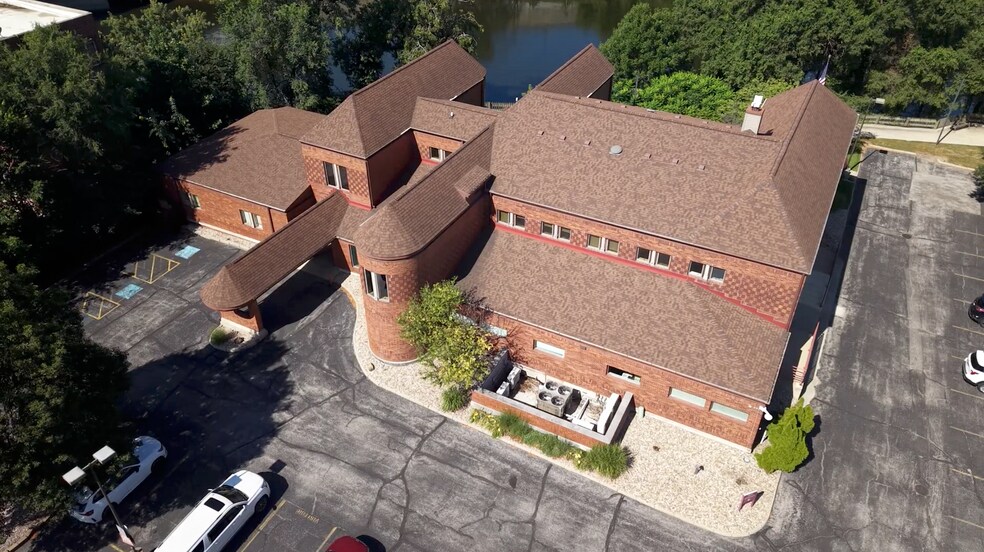 212 E La Salle Ave, South Bend, IN à louer - Photo de l’immeuble – Image 1 sur 23
