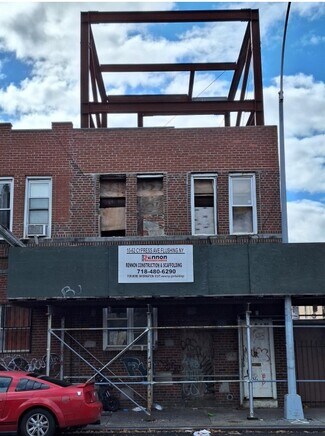 Plus de détails pour 1062 Cypress Ave, Ridgewood, NY - Logement à vendre