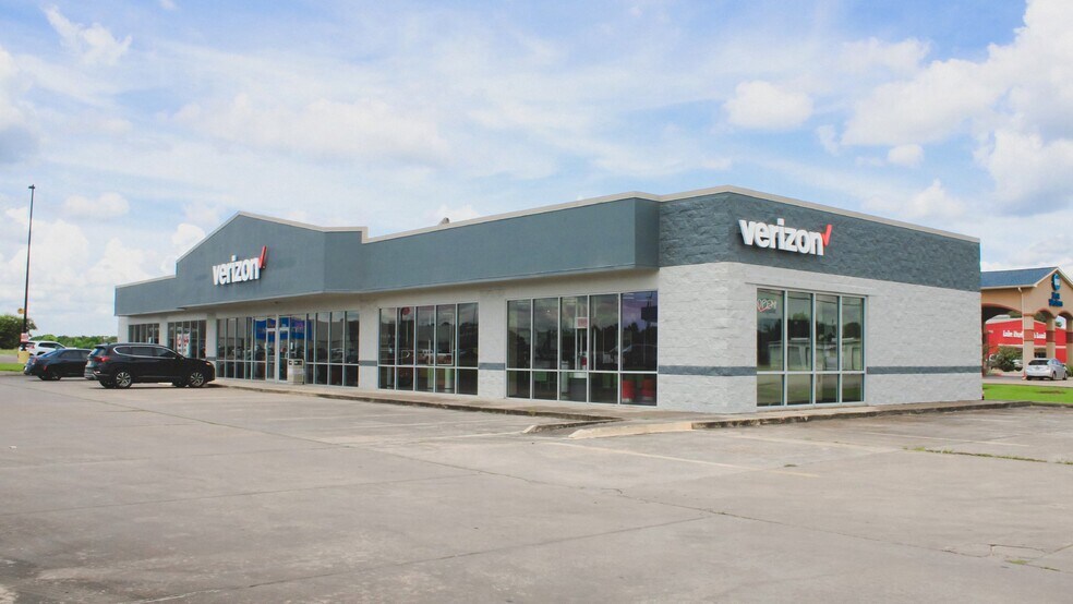 1805 N Velasco Hwy, Angleton, TX à vendre - Photo de l’immeuble – Image 2 sur 6