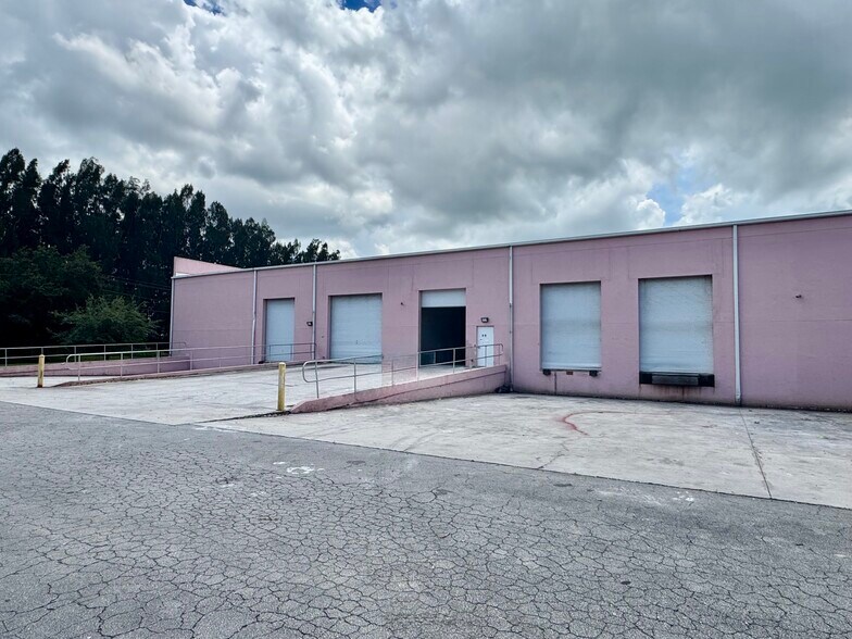 801-821 S Kings Hwy, Fort Pierce, FL à vendre - Photo de l’immeuble – Image 3 sur 11