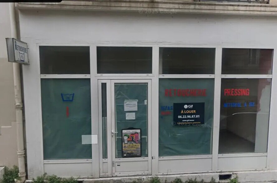 Local commercial dans Paris à louer - Photo de l’immeuble – Image 1 sur 2