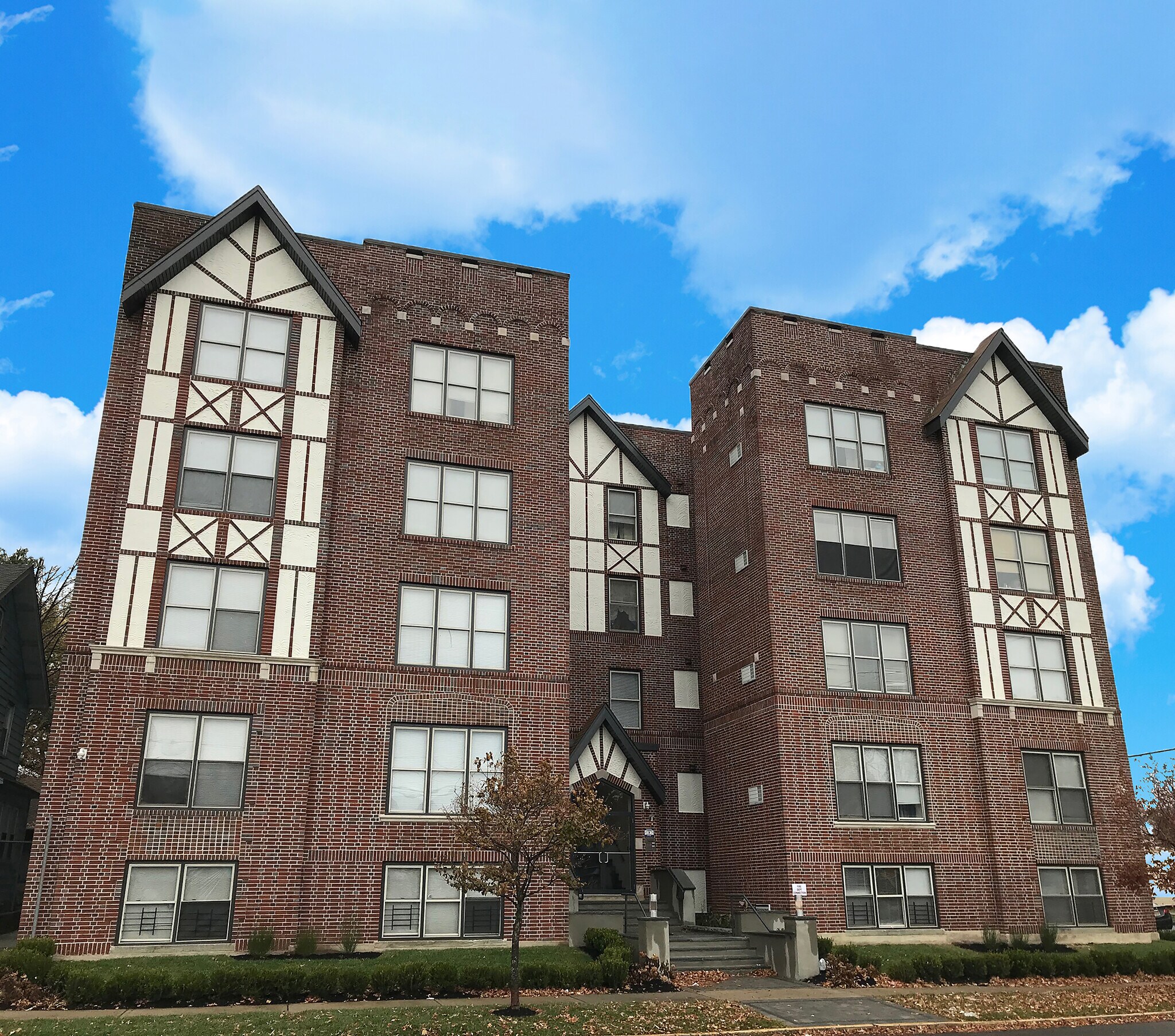 533 E 2nd Ave, Roselle, NJ à vendre Photo principale– Image 1 sur 25