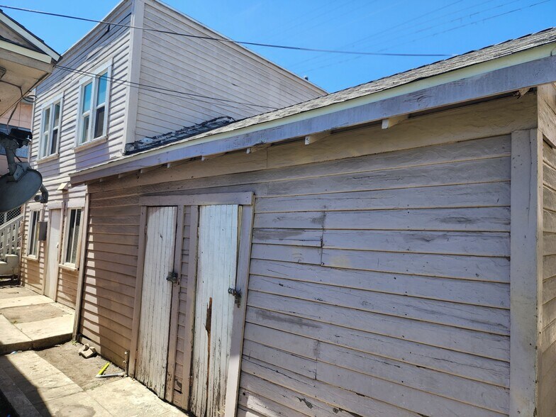 1557 Pine Ave, Long Beach, CA à vendre - Photo de l’immeuble – Image 3 sur 10
