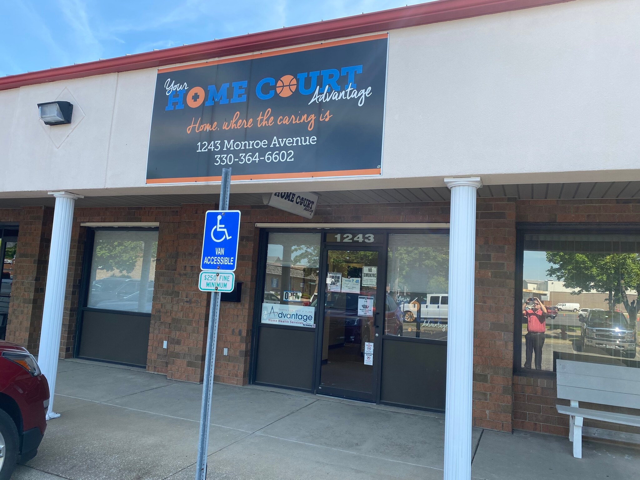 1239-1309 Monroe Ave, New Philadelphia, OH à louer Photo de l’immeuble– Image 1 sur 1