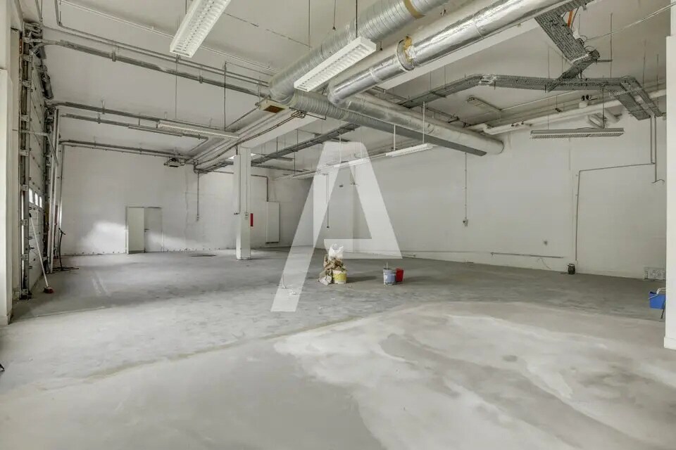 Local d’activités dans Antony à louer Photo de l’immeuble– Image 1 sur 9