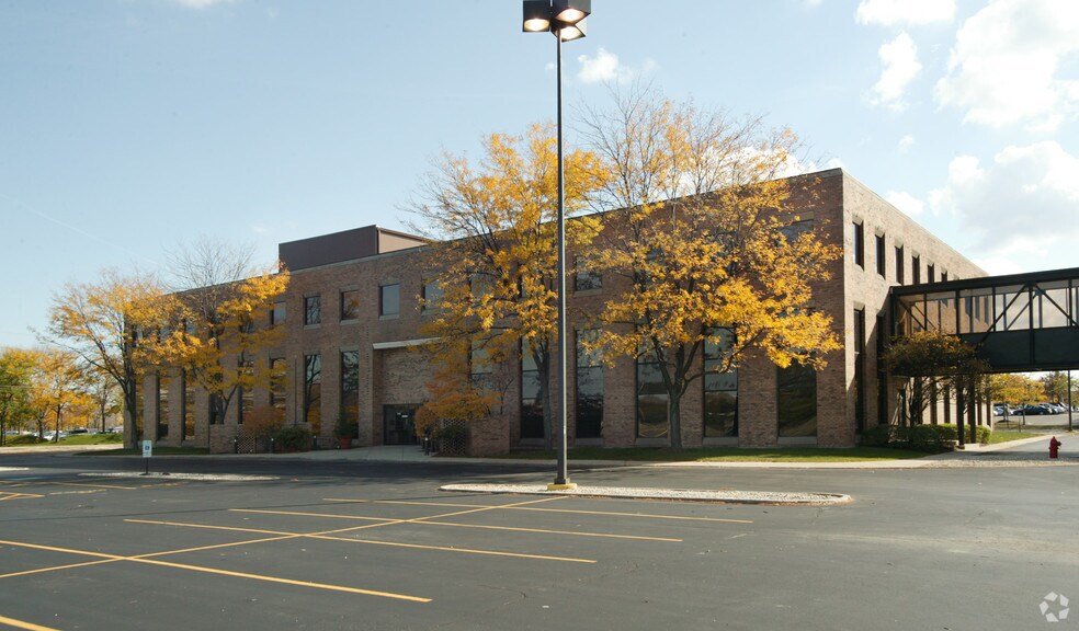 1425 Lake Cook Rd, Deerfield, IL à vendre - Photo principale – Image 1 sur 14
