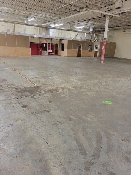 85 Turnpike Dr, Waterbury, CT à louer - Photo intérieure – Image 3 sur 13