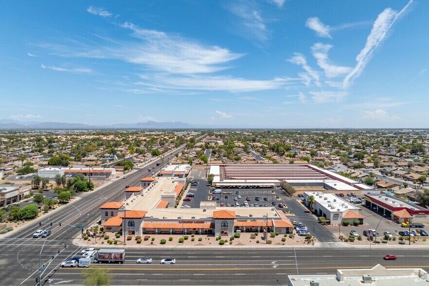 2815 S Alma School Rd, Mesa, AZ à louer - Photo de l’immeuble – Image 3 sur 14