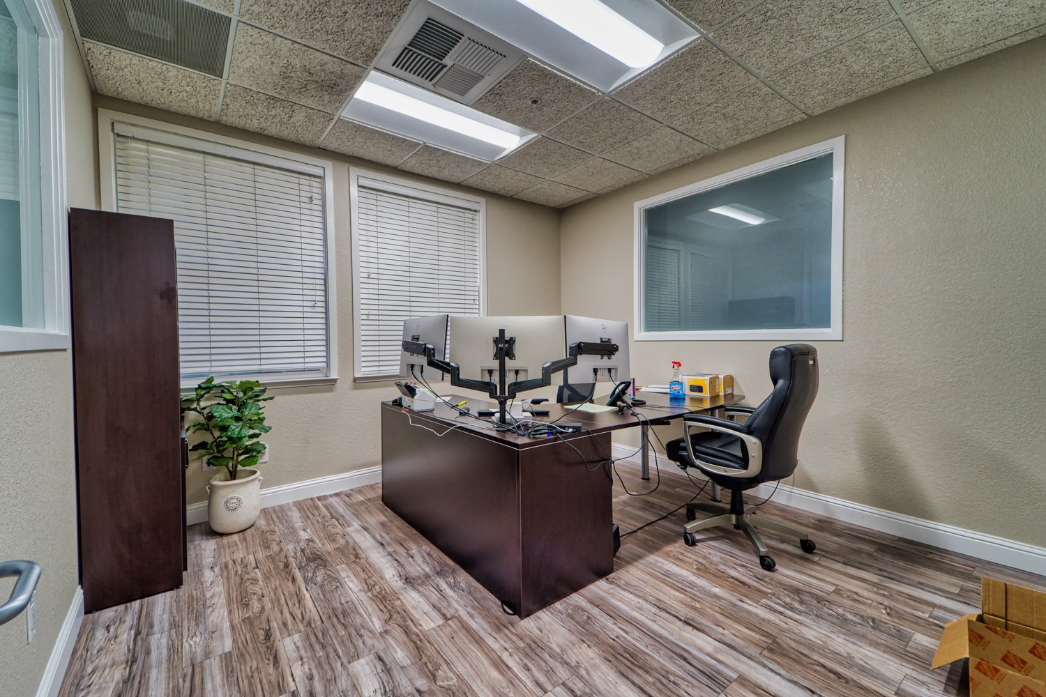 1100 Civic Center Blvd, Yuba City, CA à louer Photo intérieure– Image 1 sur 2