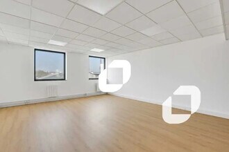 51-55 Rue Hoche, Ivry-sur-Seine à louer Photo intérieure– Image 1 sur 2