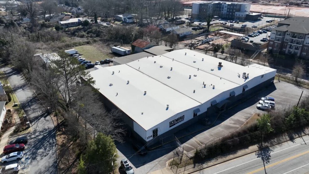 1314 Murphy Ave SW, Atlanta, GA à louer - Vidéo aérienne – Image 2 sur 8