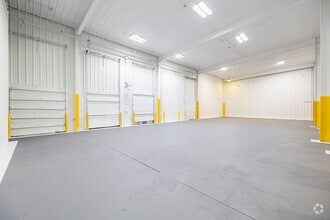 4206 Mercantile Ave, Naples, FL à vendre Photo intérieure– Image 2 sur 10