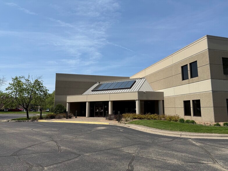2760 N Service Dr, Red Wing, MN à vendre - Photo de l’immeuble – Image 1 sur 7