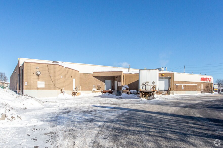 1930-1950 Montreal Rd, Ottawa, ON à louer - Photo de l’immeuble – Image 2 sur 3