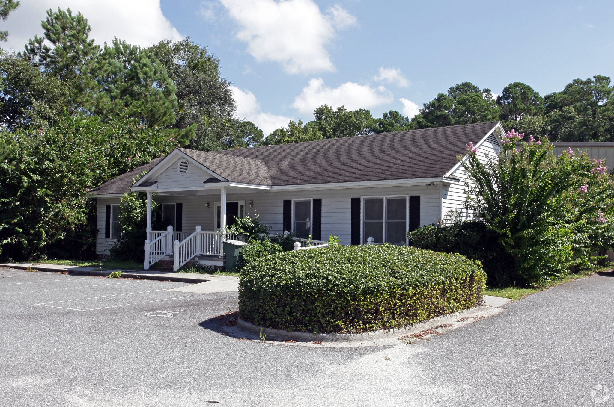 7210 Skidaway Rd, Savannah, GA à louer Photo principale– Image 1 sur 3