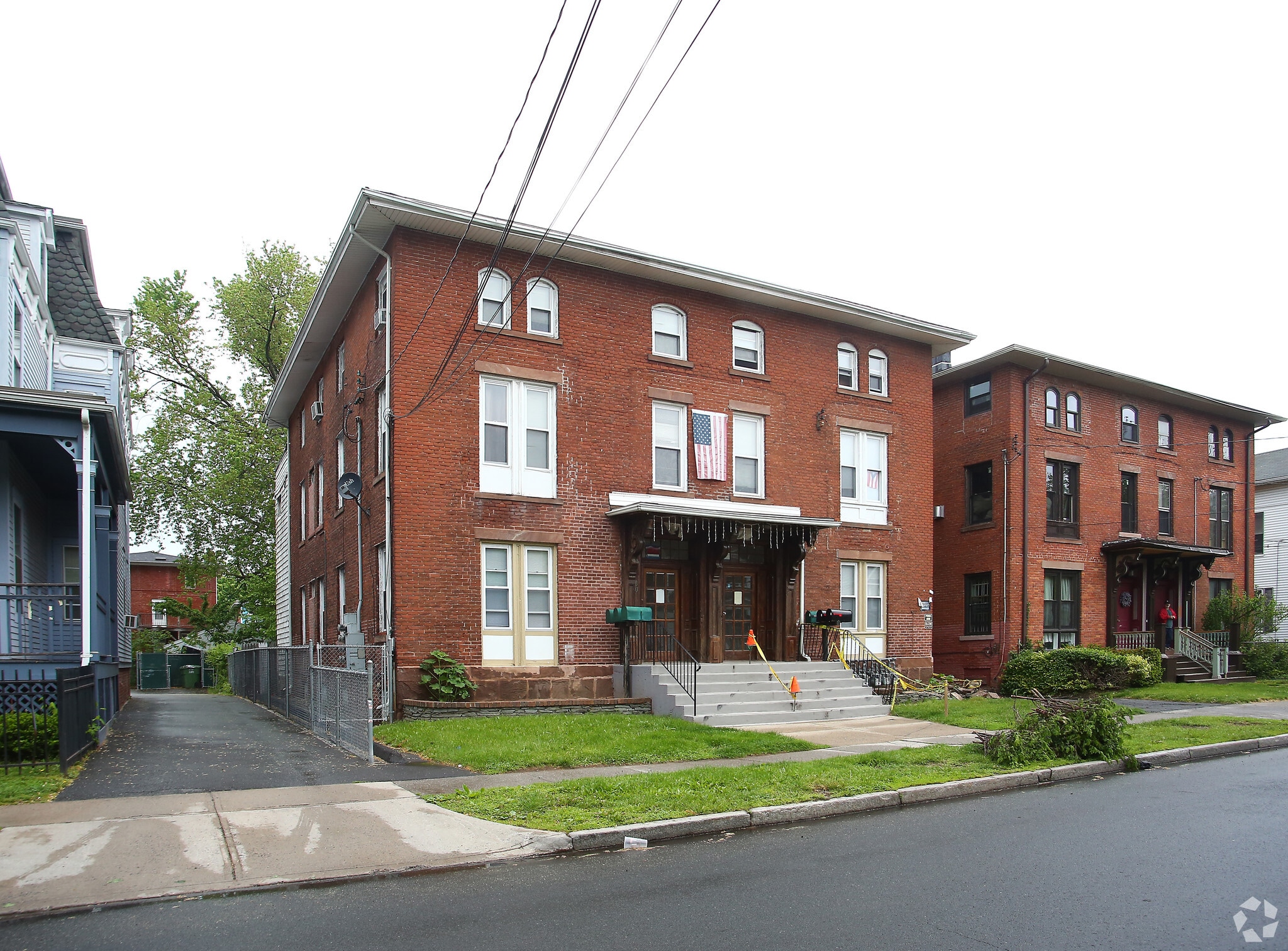 28-30 Madison St, Hartford, CT à vendre Photo principale– Image 1 sur 4