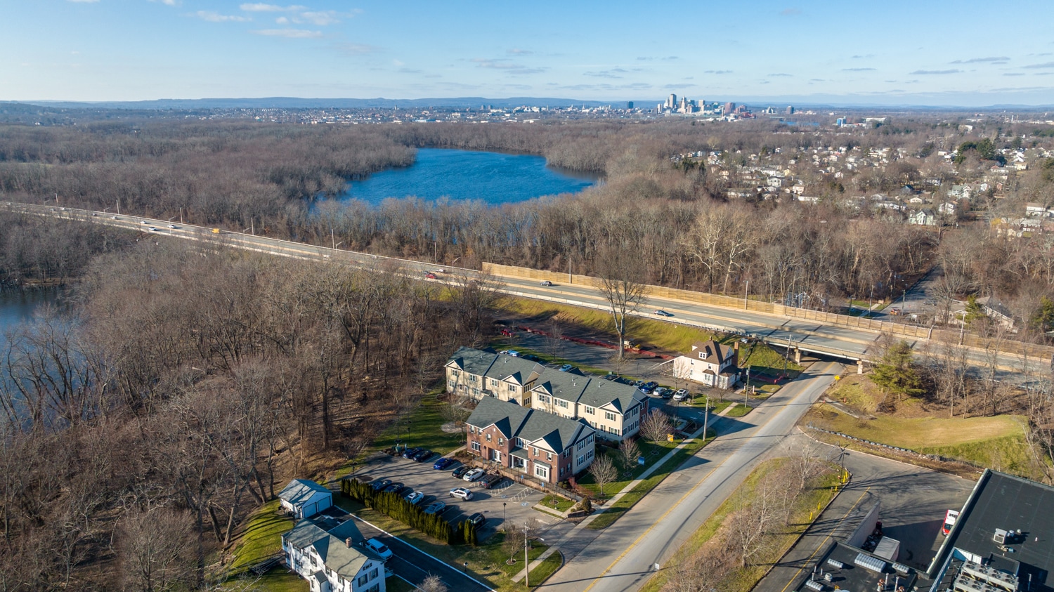 447 Naubuc Ave, Glastonbury, CT 06033 - Lot b - - Photo intérieure - Image 1 of 19