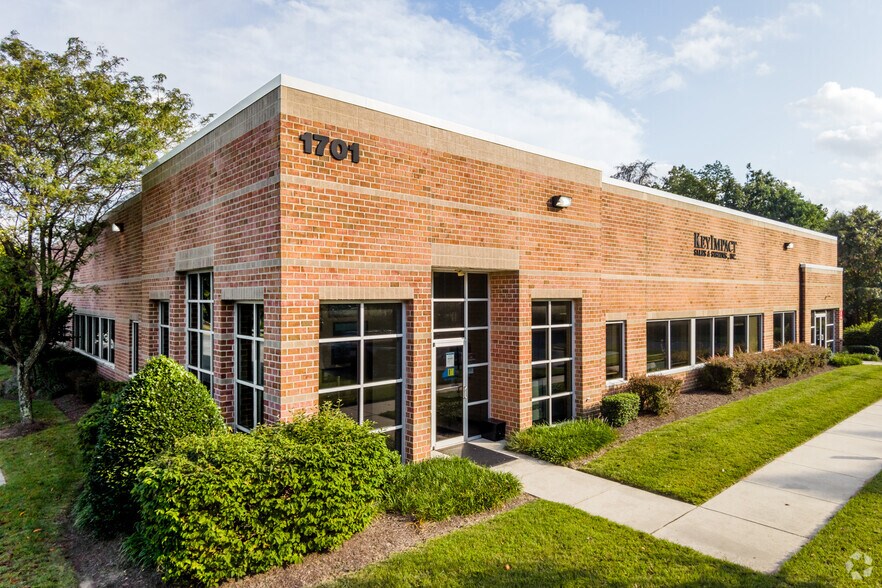 1701 Crossroads Dr, Odenton, MD à louer - Photo de l’immeuble – Image 1 sur 5