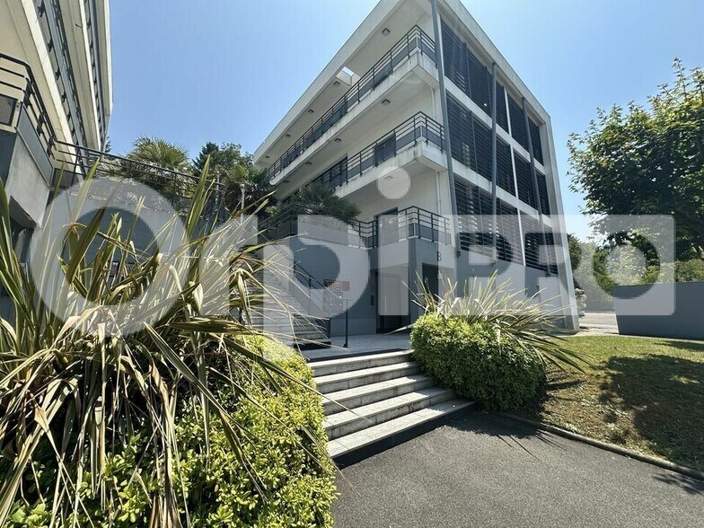 Bureau dans Bayonne à louer - Photo de l’immeuble – Image 1 sur 6