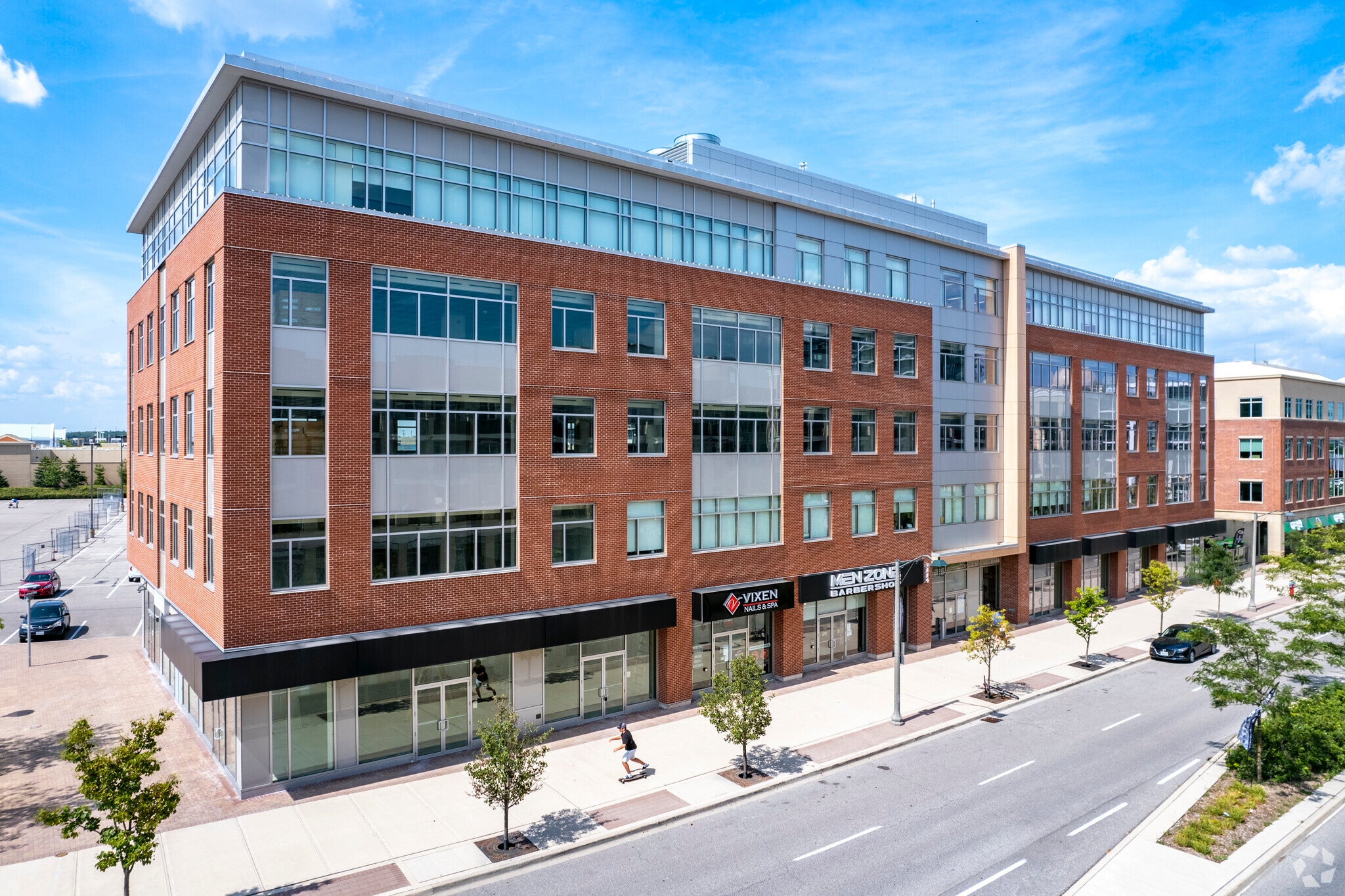 209 Oak Park Blvd, Oakville, ON à louer Photo principale– Image 1 sur 9