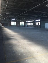 5 Canal Rd, Pelham, NY à louer Photo intérieure– Image 2 sur 6