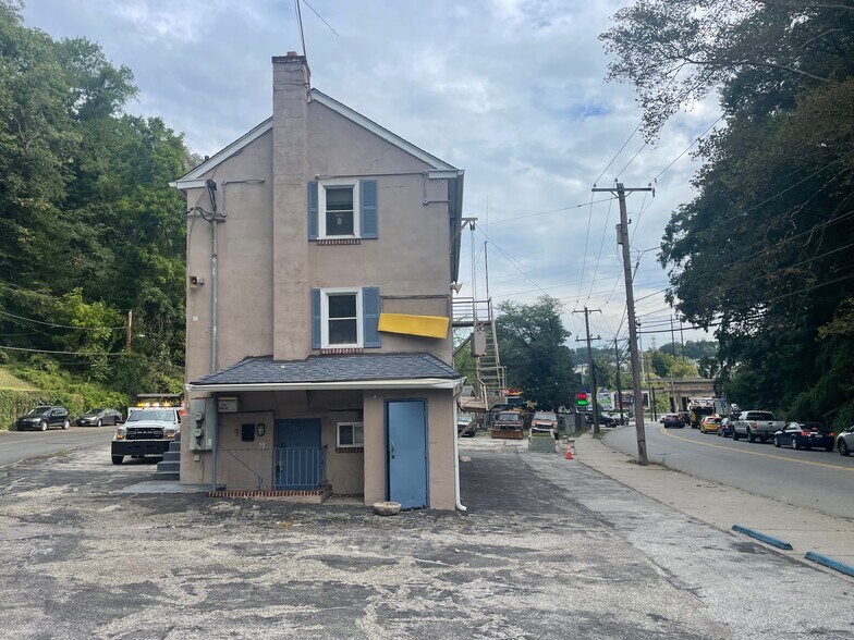 168 Old Belmont Ave, Bala Cynwyd, PA à vendre - Photo de l’immeuble – Image 3 sur 10