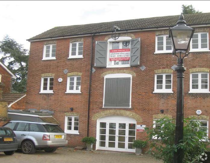 Culverden Sq, Tunbridge Wells à louer Photo principale– Image 1 sur 2