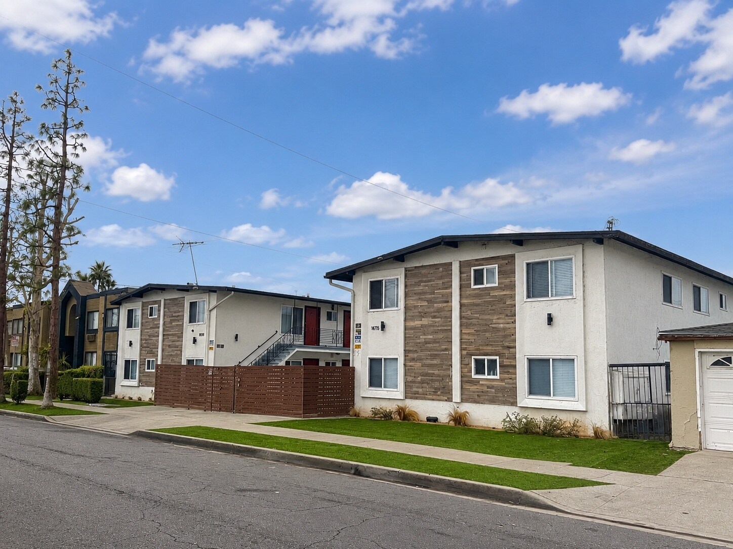 14715-14719 Chadron Ave, Gardena, CA à vendre Photo de l’immeuble– Image 1 sur 18