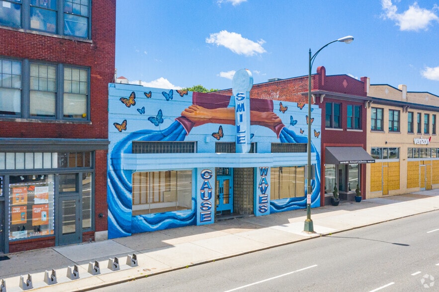 1515 W Broad St, Richmond, VA à louer - Photo de l’immeuble – Image 1 sur 13