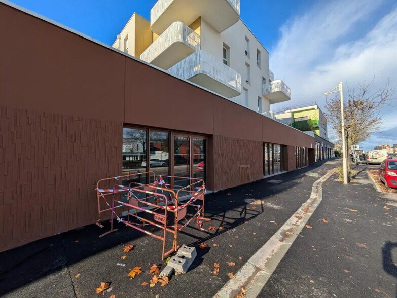 Local commercial dans Caen à vendre - Photo de l’immeuble – Image 1 sur 6