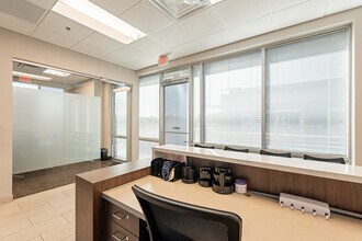 1095 W Rio Salado Pky, Tempe, AZ à louer Photo de l’immeuble– Image 2 sur 39