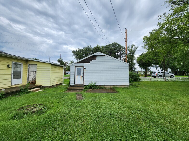 3960 Lindberg rd, West Lafayette, IN à vendre - Photo de l’immeuble – Image 2 sur 13