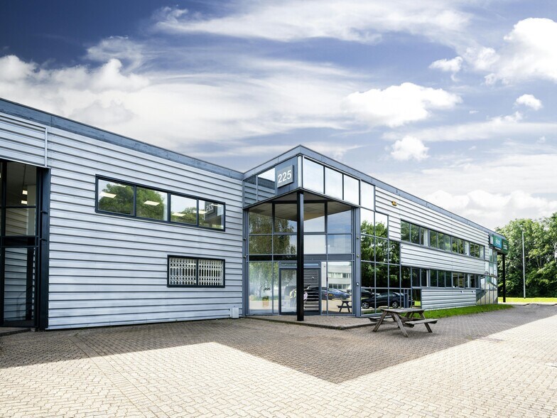 Europa Trade Park, Warrington à louer - Photo de l’immeuble – Image 2 sur 15