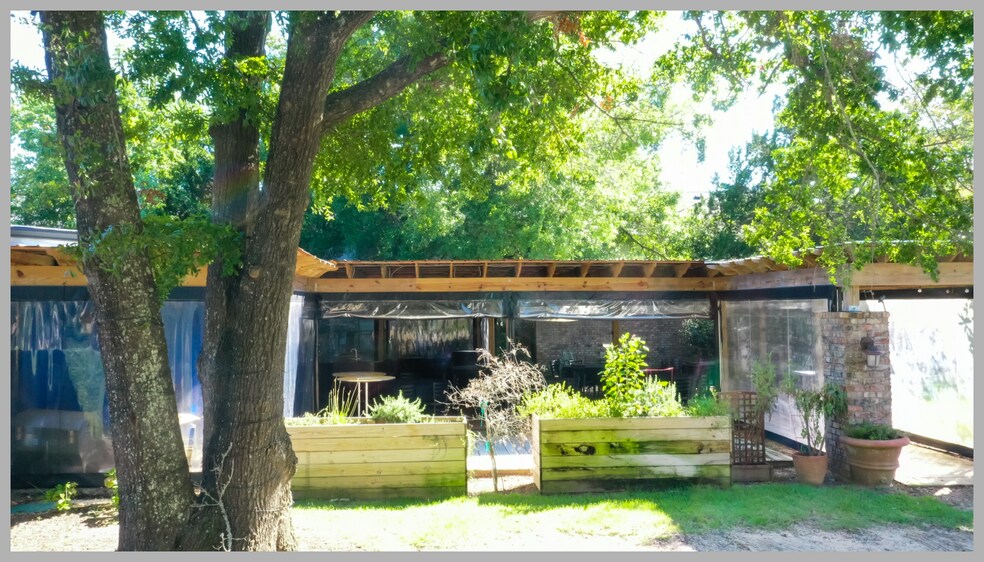 555 Scenic Hwy, Pensacola, FL à louer - Photo de l’immeuble – Image 3 sur 15