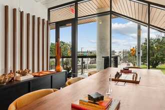 924 E 7th St, Austin, TX à louer Photo intérieure– Image 1 sur 14