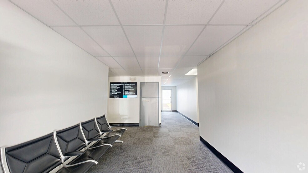 2020 W McNab Rd, Fort Lauderdale, FL à louer - Numérisation 3D Matterport – Image 3 sur 27