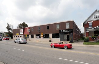 Plus de détails pour 150-154 Victoria St S, Kitchener, ON - Local commercial à louer