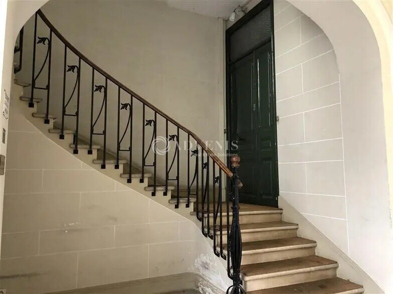 Bureau dans Nancy à vendre - Hall d’entrée – Image 3 sur 11