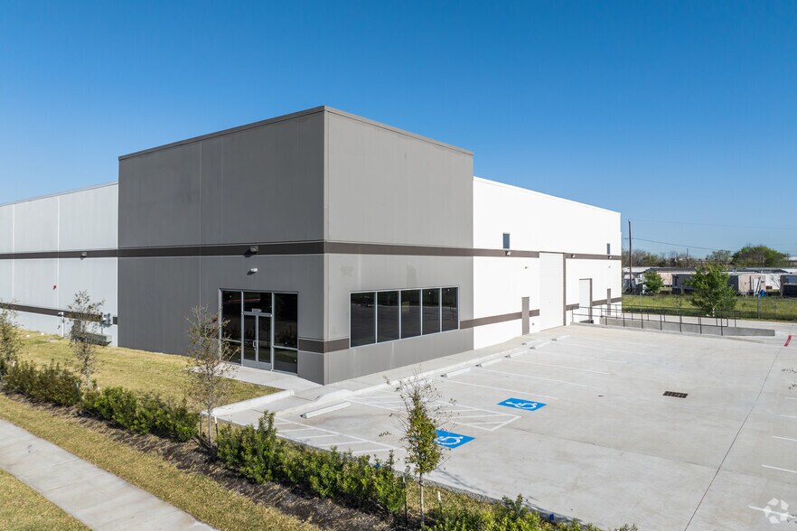 10402 Fountaingate Dr, Stafford, TX à louer - Photo principale – Image 1 sur 7