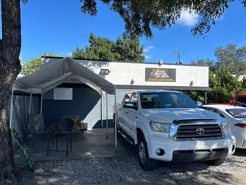 6009 Dawson St, Hollywood, FL à louer - Photo de l’immeuble – Image 3 sur 18